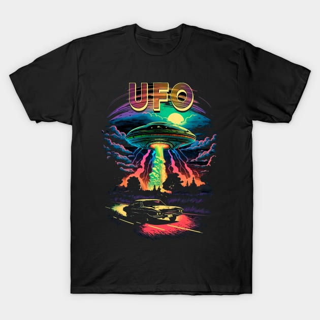 UFO T-Shirt by alvalferca